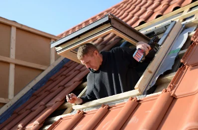 Pose de fenêtres de toit Velux à Rochebaudin